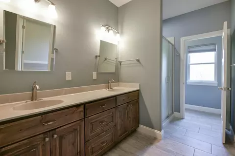 Bath - 112 Cedar Blf, Saddlebrooke, MO 65630 photo 2 of 5