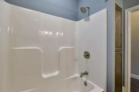 Bath - 112 Cedar Blf, Saddlebrooke, MO 65630 photo 5 of 5