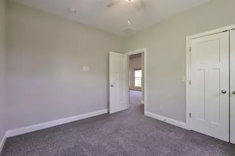 Bedroom - 112 Cedar Blf, Saddlebrooke, MO 65630 photo 4 of 6
