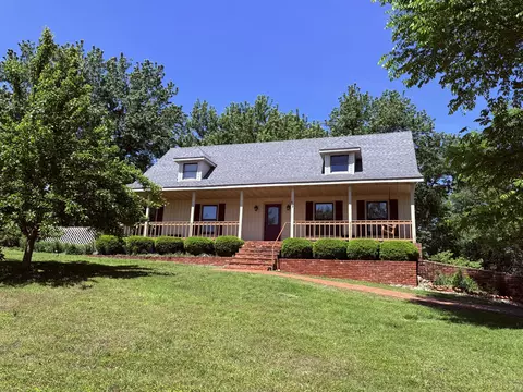 475 Norwood Dr, Norwood, MO 65717