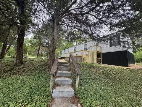 170 Barney Dr, Rockaway Beach, MO 65740