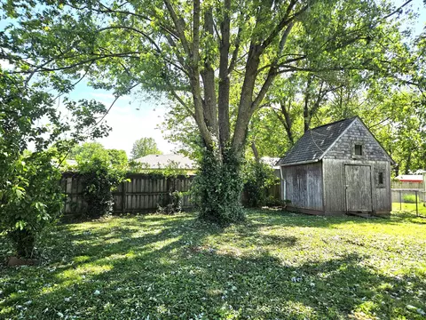 Exterior - 4810 W Tarkio St, Springfield, MO 65802 photo 4 of 10