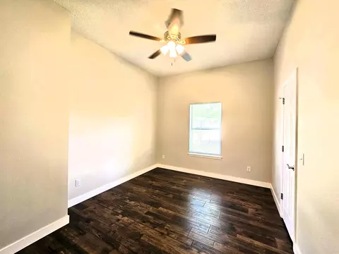 Bedroom - 4810 W Tarkio St, Springfield, MO 65802 photo 6 of 6