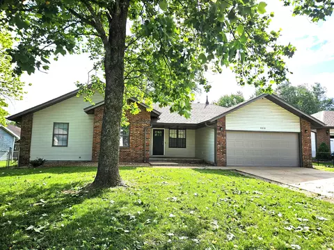 4810 W Tarkio St, Springfield, MO 65802