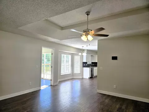 Living - 4810 W Tarkio St, Springfield, MO 65802 photo 3 of 4