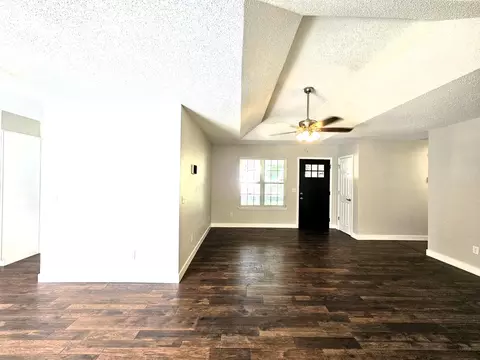 Living - 4810 W Tarkio St, Springfield, MO 65802 photo 2 of 4