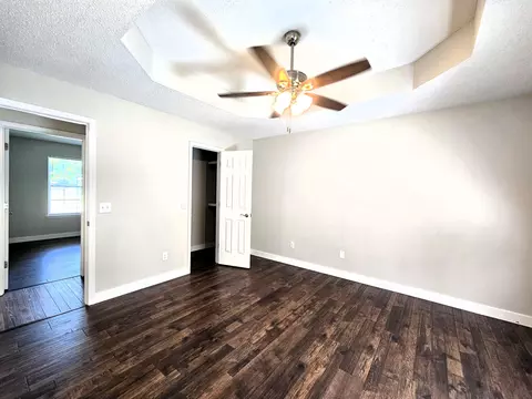 Bedroom - 4810 W Tarkio St, Springfield, MO 65802 photo 4 of 6