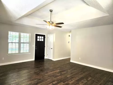 Living - 4810 W Tarkio St, Springfield, MO 65802 photo 1 of 4