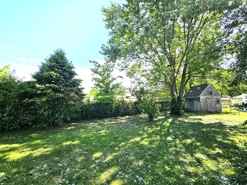 Exterior - 4810 W Tarkio St, Springfield, MO 65802 photo 9 of 10