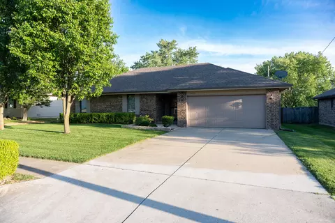Exterior - 3080 W Village Ter, Springfield, MO 65810 photo 2 of 7