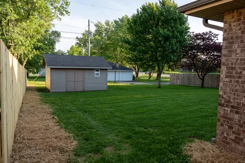 Exterior - 3080 W Village Ter, Springfield, MO 65810 photo 5 of 7
