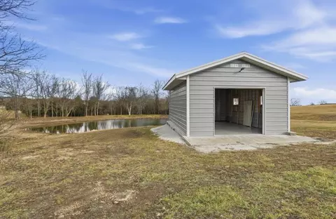 1645 E 512th Rd, Bolivar, MO 65613 photo 2