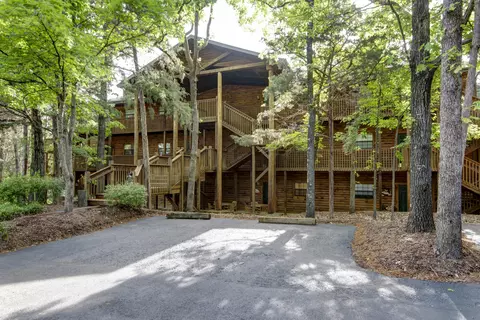 Exterior - 45 Leaning Tree Cir #2, Branson, MO 65616 photo 2 of 9