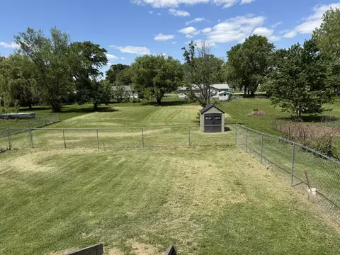 Exterior - 275 E 3rd St, Marshfield, MO 65706 photo 6 of 7