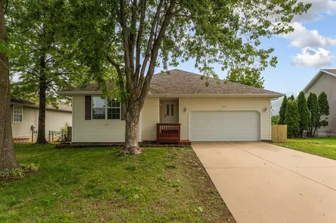 434 N Matteson Ave, Republic, MO 65738