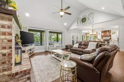 733 N Fox Hill Cir, Nixa, MO 65714 photo 11