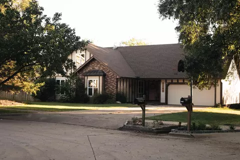 3168 Tracy Ct, Springfield, MO 65807