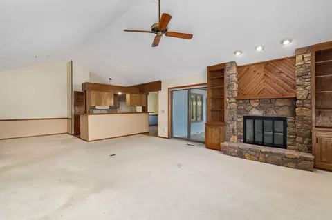 Living - 3534 E Cinnamon Pl, Springfield, MO 65809 photo 4 of 6