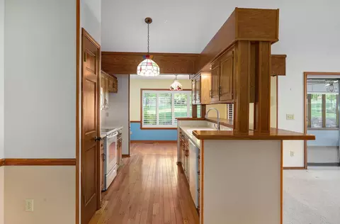 Kitchen - 3534 E Cinnamon Pl, Springfield, MO 65809 photo 1 of 4