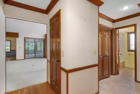 Entry Way - 3534 E Cinnamon Pl, Springfield, MO 65809 photo 2 of 3