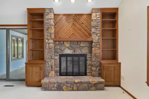 Living - 3534 E Cinnamon Pl, Springfield, MO 65809 photo 3 of 6