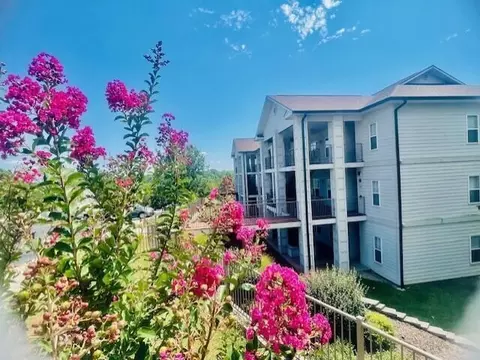 114 Oxford Dr #12, Branson, MO 65616