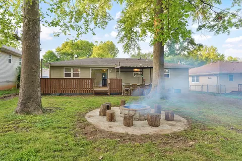 Exterior - 936 W Glenwood St, Springfield, MO 65807 photo 7 of 11