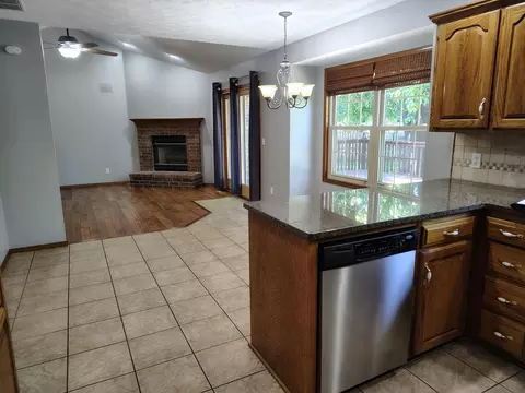 Kitchen - 3675 S Lexus Ave, Springfield, MO 65807 photo 6 of 6