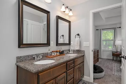 Bath - 833 E Grouse Rd, Nixa, MO 65714 photo 3 of 4
