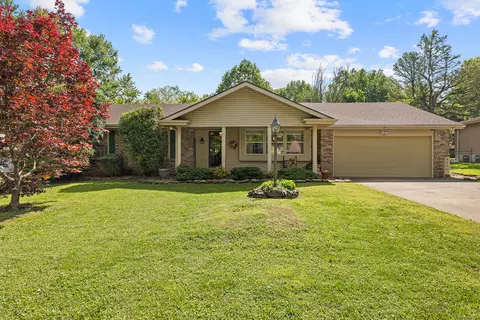 3606 S Parkhill Ave, Springfield, MO 65807