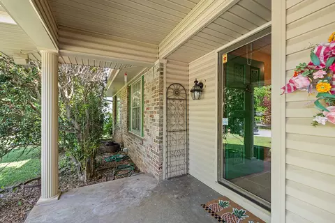 Exterior - 3606 S Parkhill Ave, Springfield, MO 65807 photo 2 of 9
