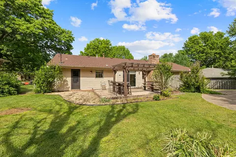 Exterior - 3606 S Parkhill Ave, Springfield, MO 65807 photo 9 of 9