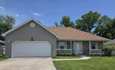 438 S Lulwood Ave, Springfield, MO 65802