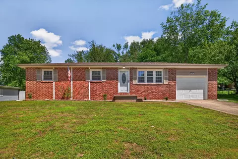 202 N Elmwood Ave, Republic, MO 65738