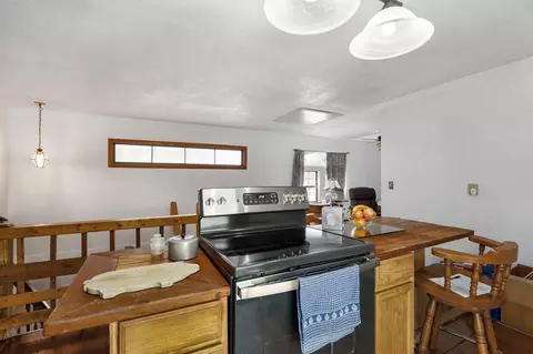 Kitchen - 2124 S Marshfield Rd, Bruner, MO 65620 photo 2 of 2