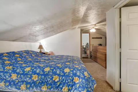 Bedroom - 2124 S Marshfield Rd, Bruner, MO 65620 photo 2 of 4