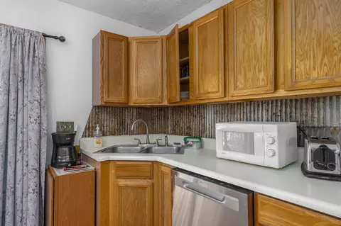 Kitchen - 2124 S Marshfield Rd, Bruner, MO 65620 photo 1 of 2
