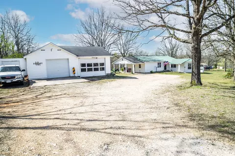 26 Cowboy Trl, Buffalo, MO 65622