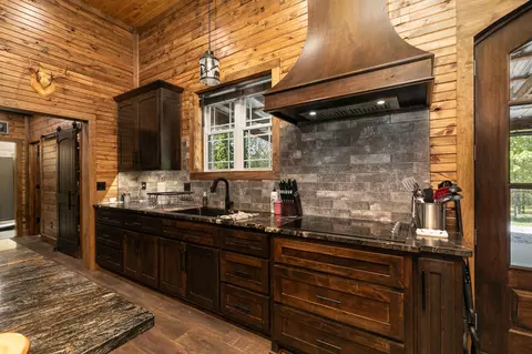 Kitchen - 11495 State Highway Pp, Collins, MO 64738 photo 3 of 4