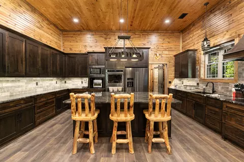 Kitchen - 11495 State Highway Pp, Collins, MO 64738 photo 2 of 4