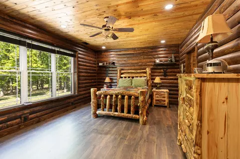 Bedroom - 11495 State Highway Pp, Collins, MO 64738 photo 1 of 4