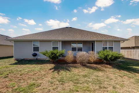 Exterior - 5601 W Pecan St, Springfield, MO 65802 photo 8 of 11
