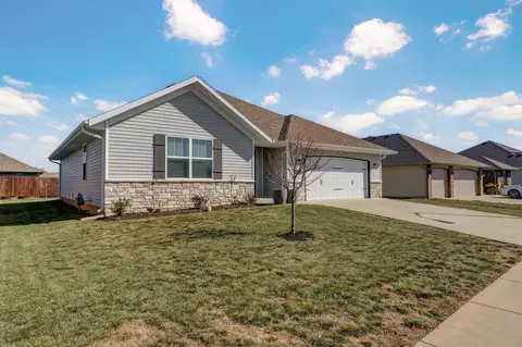 Exterior - 5601 W Pecan St, Springfield, MO 65802 photo 3 of 11