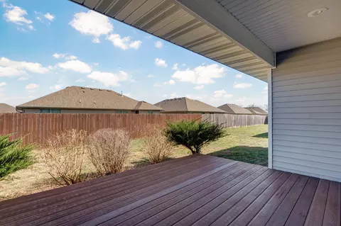 Exterior - 5601 W Pecan St, Springfield, MO 65802 photo 6 of 11