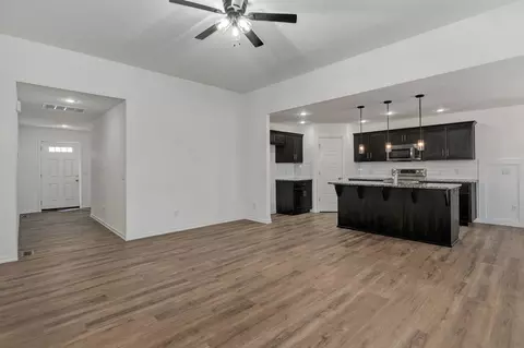 Entry Way - 5601 W Pecan St, Springfield, MO 65802 photo 1 of 3