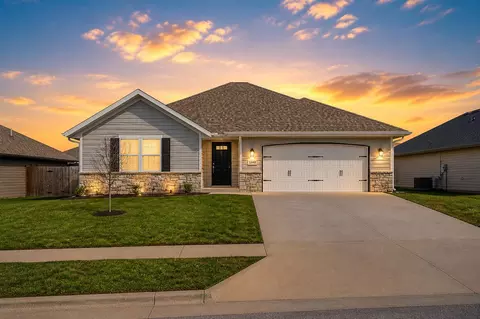 5601 W Pecan St, Springfield, MO 65802
