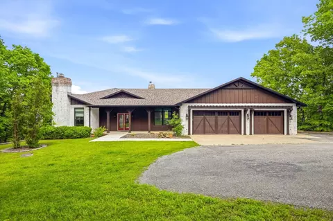 124 Sunrise Cove Ln, Lampe, MO 65681