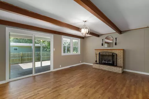 Living - 1214 7th St, Monett, MO 65708 photo 4 of 6