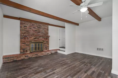 Living - 1214 7th St, Monett, MO 65708 photo 6 of 6