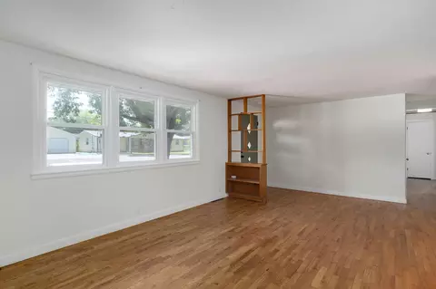 Living - 1214 7th St, Monett, MO 65708 photo 3 of 6